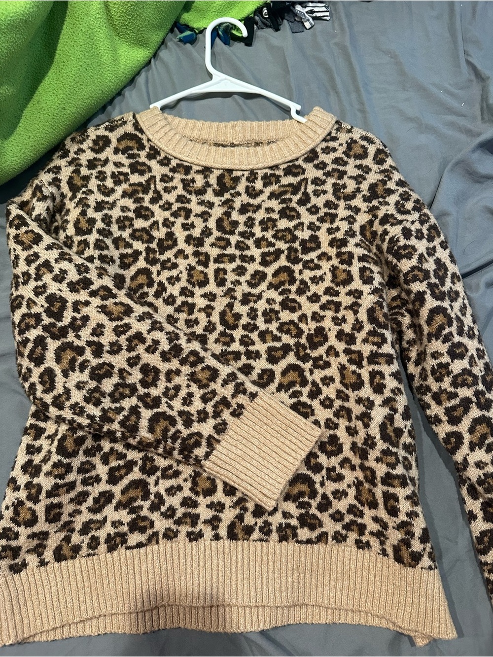 American Eagle Outfitters Leopard Print Crewneck Sweater in Tan and Brown